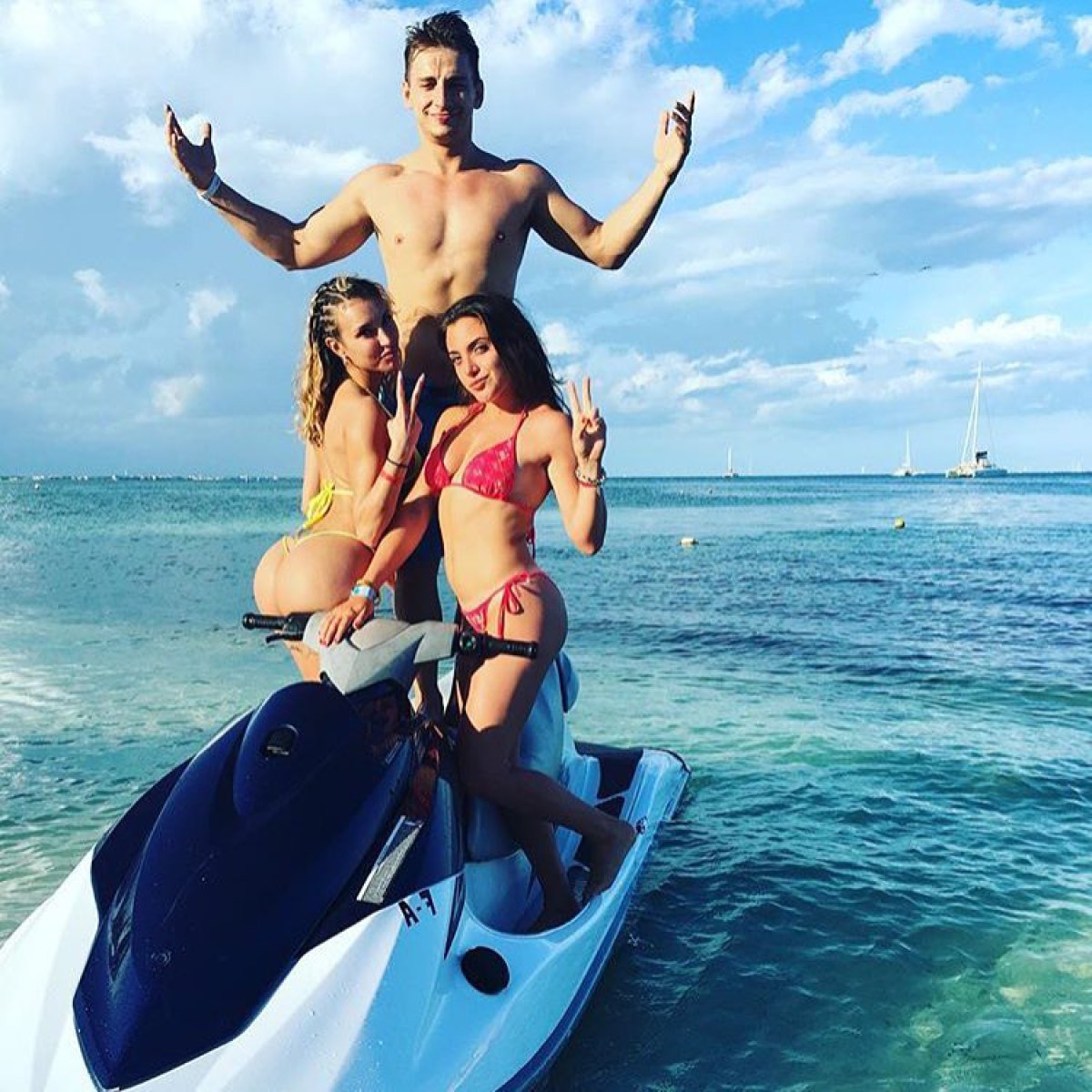 Como Se Hizo Rico Dan Bilzerian A Dan Bilzerian le sale competencia con los 'niños ricos rusos' |  Fotogalería | Tecnología | LOS40