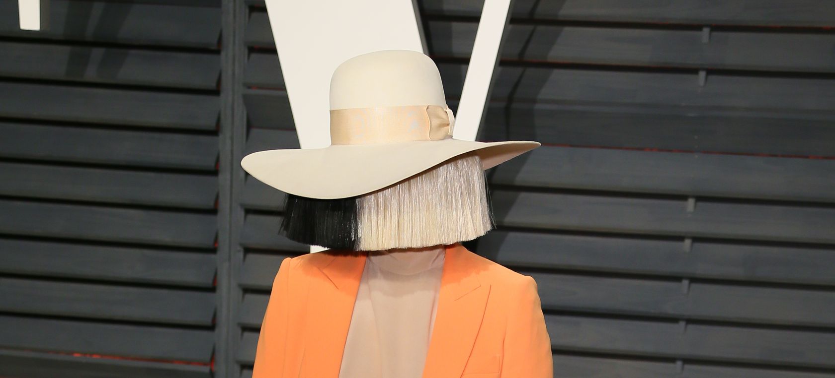 David Guetta Anuncia Una Colaboracion Con Sia Let S Love Musica Los40