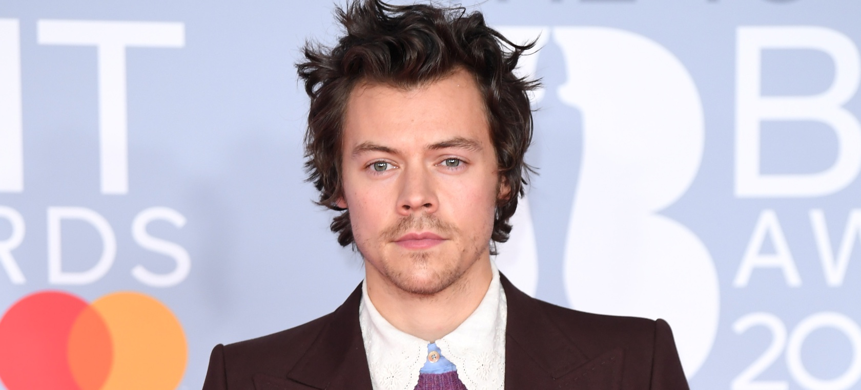 Esto es lo que pasa cuando a Harry Styles se le rompe el coche y tu padre  le deja entrar en casa | Love 40 | LOS40