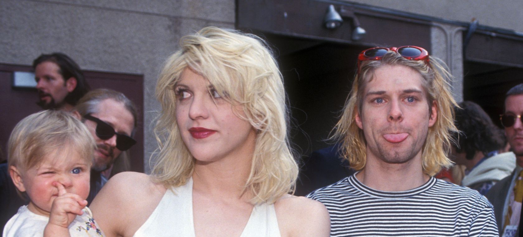 La historia de la canción que Courtney Love escribió a Kurt Cobain en un  baño | LOS40 Classic | LOS40