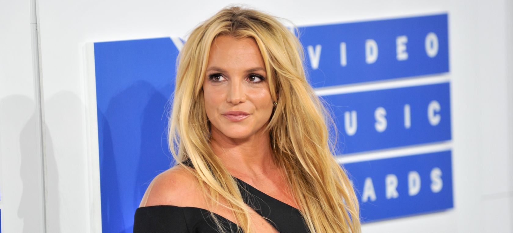 Las fotos en topless de Britney Spears que han enloquecido Instagram: “Esas  son mis dos chicas” | Big bang | LOS40