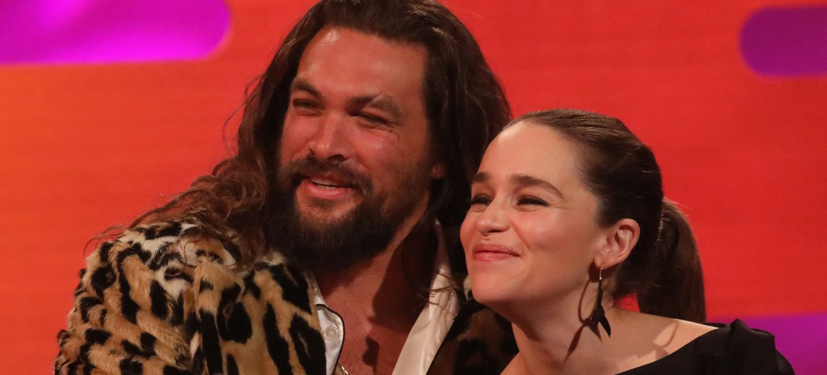 GoT: Así fue el adorable reencuentro entre Jason Momoa y Emilia Clarke de  'Juego de Tronos' | Cine y Televisión | LOS40