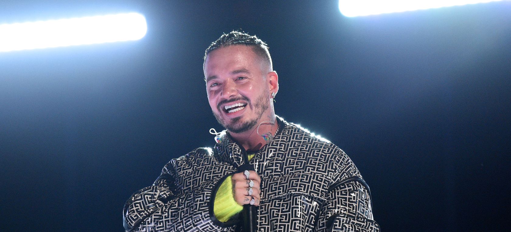 Cancion Porque Yo Si En Este Mundo Hay Millones J Balvin se atreve en TikTok con el baile viral... ¡de su propia canción! |  LOS40 Urban | LOS40