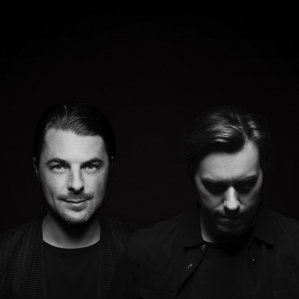 Maxima 51 Chart: Nº1 Axwell /\ Ingrosso Ft. Kid Ink - I love you.