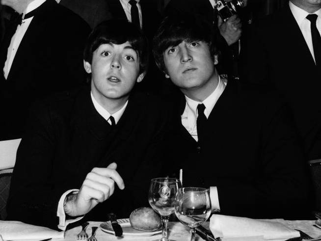 McCartney y Lennon en 1964.