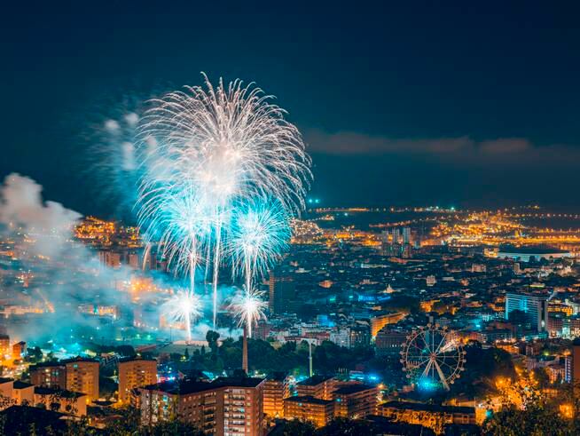 Fuegos artificiales en la Semana Grande de Bilbao (Aste Nagusia).