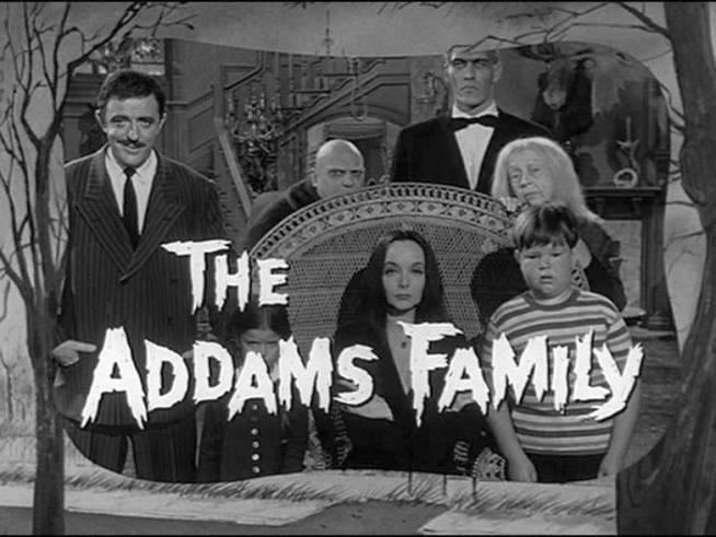 Un fotograma de La Familia Addams, la primigenia.
