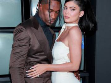 Kylie Jenner anuncia que su hijo ya no se llama Wolf tras publicar un emotivo vídeo sobre su embarazo y parto