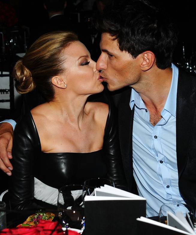 Kylie Minogue y Andrés Velencoso mantuvieron una relación durante 6 años (Getty).