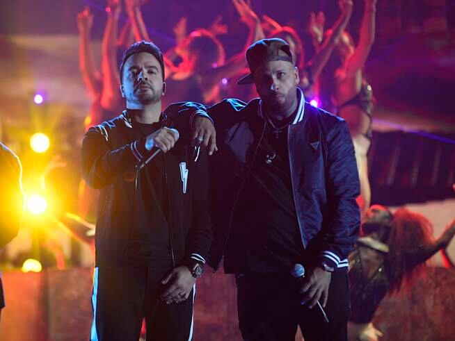 Luis Fonsi y Nicky jam en los Billboard Latin de 2019
