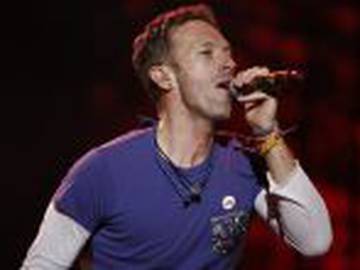 Coldplay y Justin Bieber se unen al concierto de Ariana Grande en Manchester