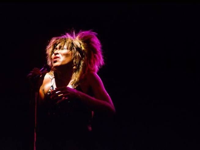 Tina Turner en un concierto en el Wembley ARena en 1985.