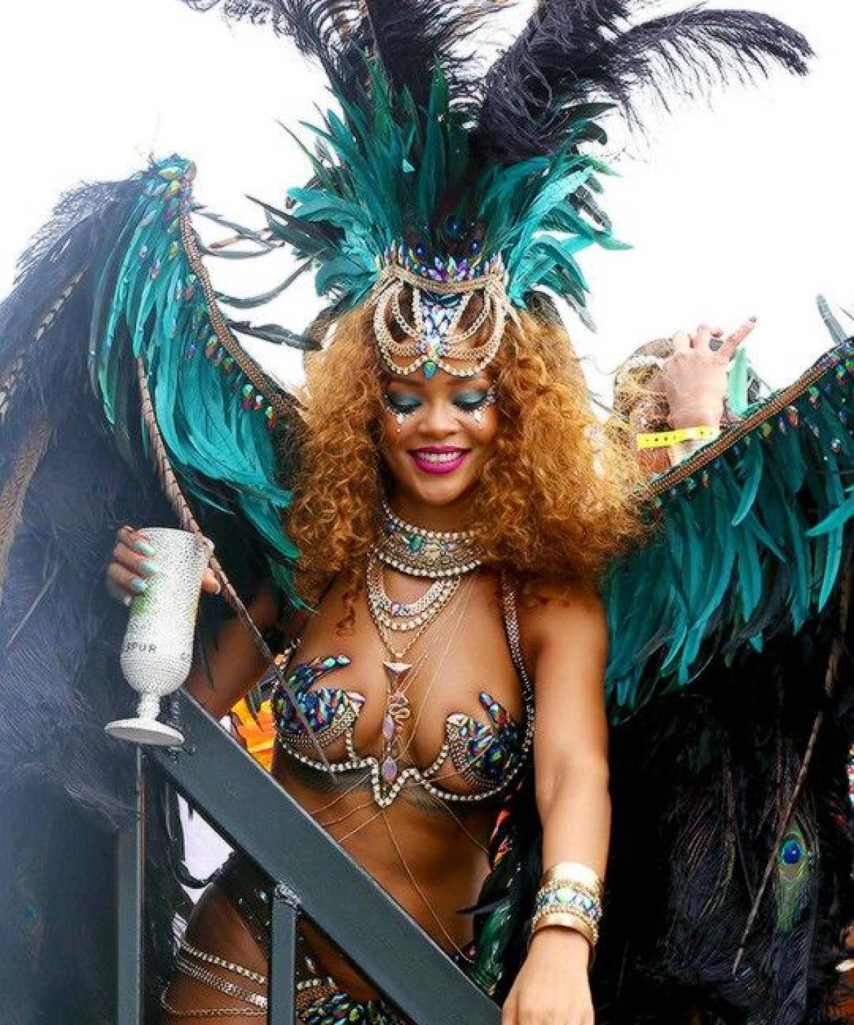 Rihanna Deslumbra En El Carnaval De Barbados Repasamos Todos Sus Looks Galería Los40