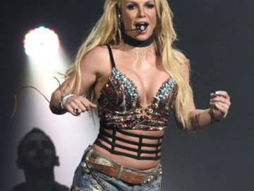 Britney Spears sorprende cantando una nueva versión de Baby One More Time