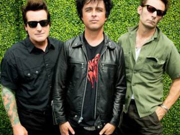 Billie Joe Armstrong, el cantante de Green Day, desvela el significado de Wake me up when September ends