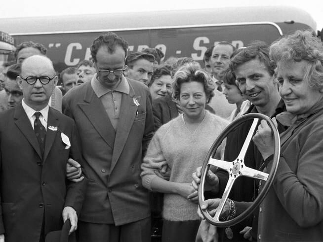 Tony Brooks, Laura Ferrari, Cooper-Climax T51 en el Grand Prix de Gran Bretaña el 16 de julio de 1960.