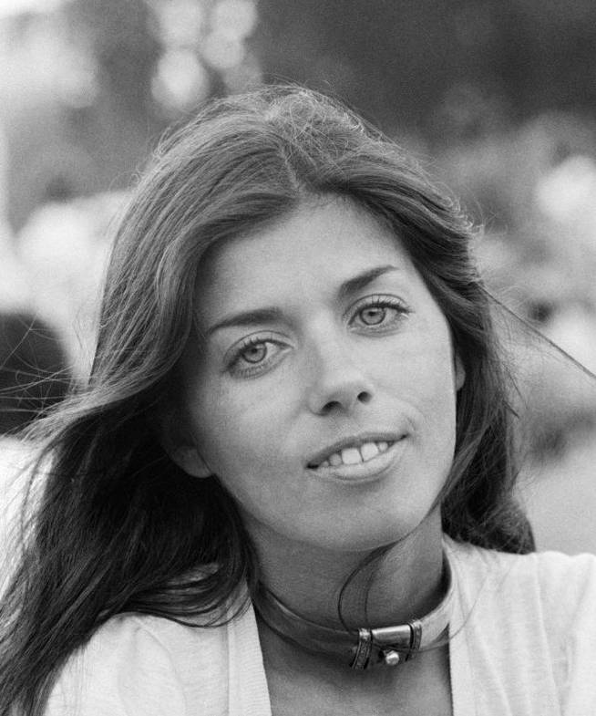 Una jovencísima Jeanette en Paris en el año 1976