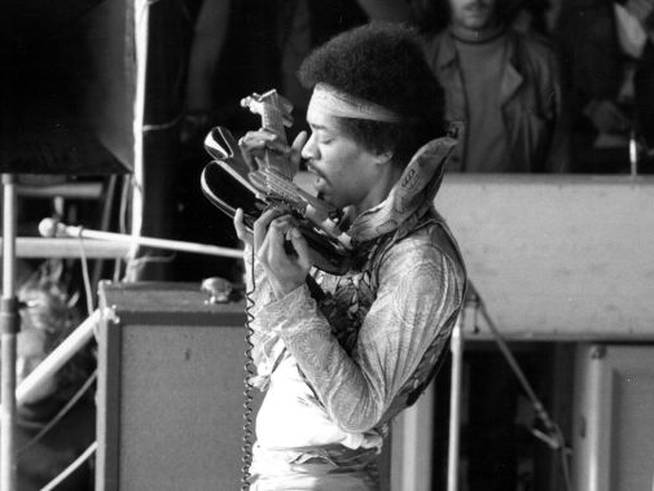 Jimmy Hendrix  su mítica Fender.