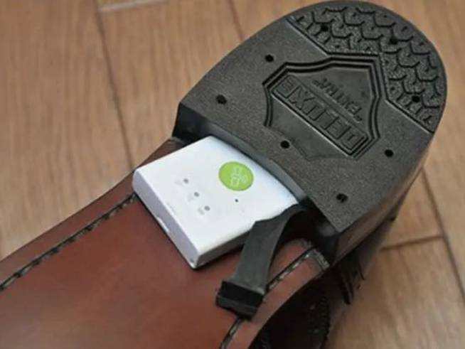 Crean zapatos con GPS para localizar a adultos mayores con demencia - Belen  Community Care