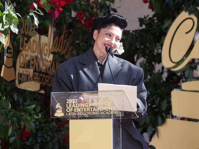 Mon Laferte, en el evento Leading Ladies of Entertainment, previo a los Latin Grammy 2023.