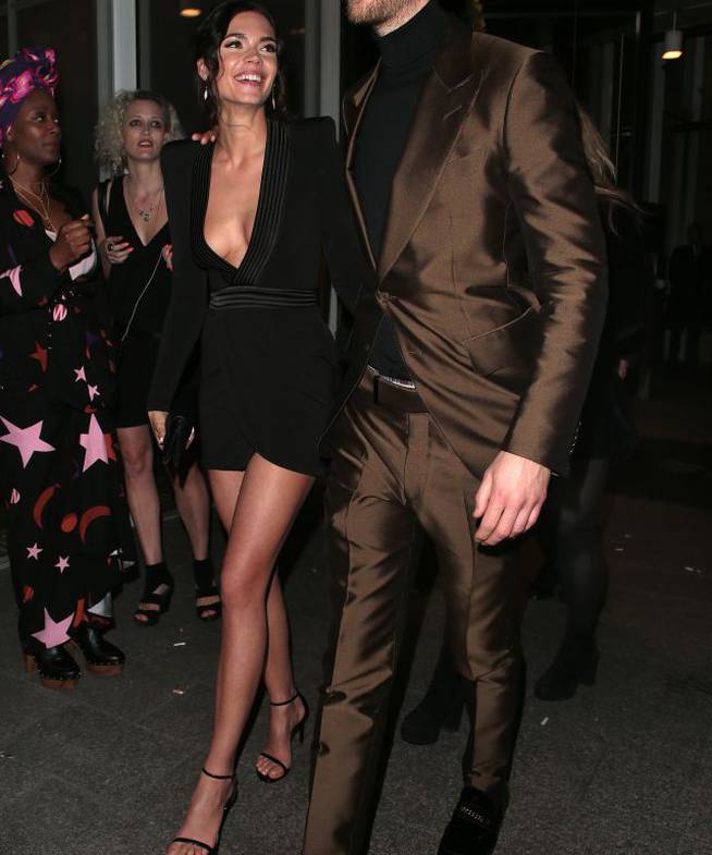 Calvin Harris y Aarika Wolf, de fiesta tras los Brit Awards.