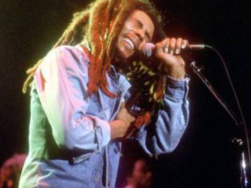 Este es el actor que interpretará a Bob Marley en su película biográfica