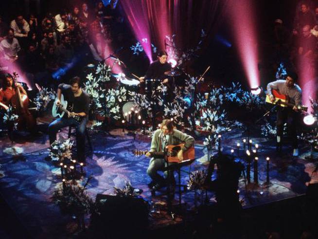 Nirvana, durante el MTV Unplugged in New York de 1993.