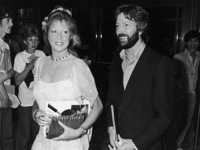 Eric Clapton y su esposa Pattie Boyd, retratados en 1983.