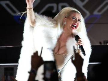 Christina Aguilera anuncia su segundo álbum en español donde redescubre sus raíces