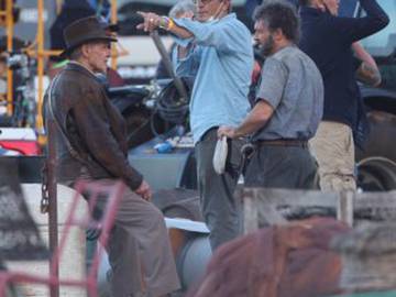 Antonio Banderas, Phoebe Waller-Bridge y Harrison Ford, cazados en el set de ‘Indiana Jones 5’