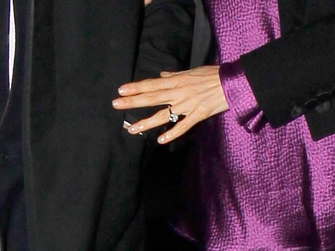 El anillo de compromiso de Nancy Shevell.