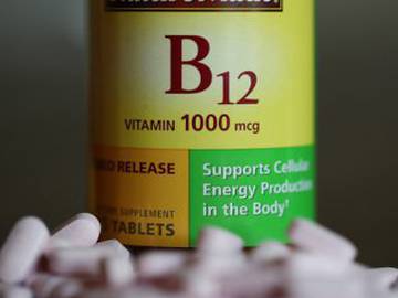 ¿Por qué los veganos y vegetarianos deben tomar vitamina B12?