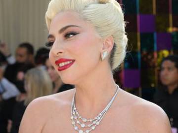 Lady Gaga triunfa con su vestido de los Premios Oscar, pero el de la fiesta de después