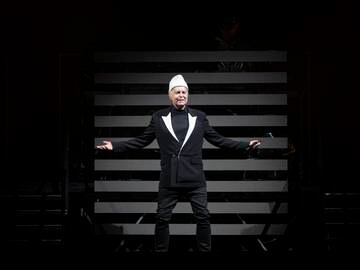 Pet Shop Boys, cuatro décadas de himnos pop para abrir el Primavera Sound de Madrid