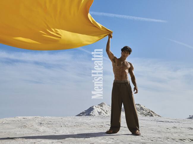 Oscar Casas en la revista Men's Health