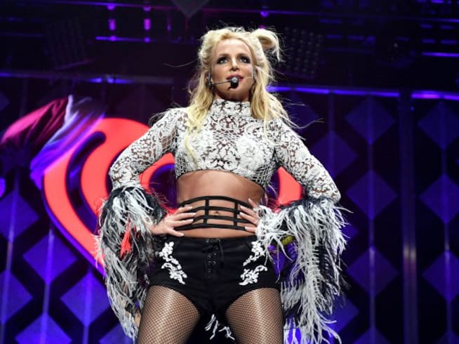 Britney Spears, apodada como La Princesa del Pop en una actuación en Los Ángeles, California en 2016. / Foto: Mike Windle/Getty Images for iHeartMedia