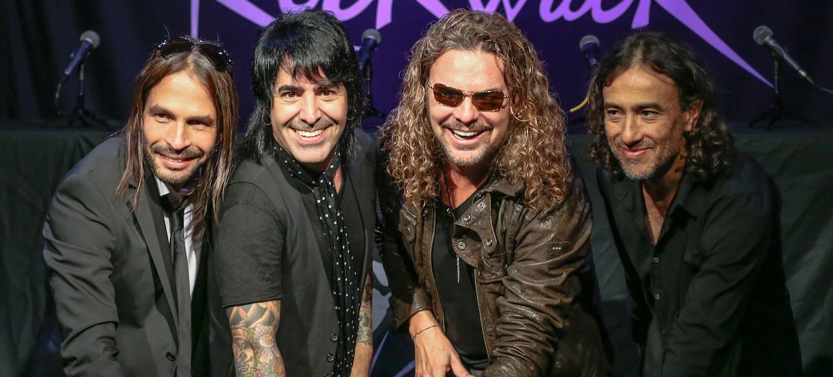 Sergio Vallín, Álex González, Fher Olvera y Juan Calleros, integrantes de Maná, en su ingreso en el RockWalk del Guitar Center de Los Ángeles, en 2013.