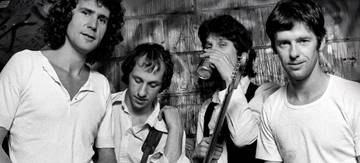 Dire Straits en la portada del libro escrito por su bajista, John Illsley.