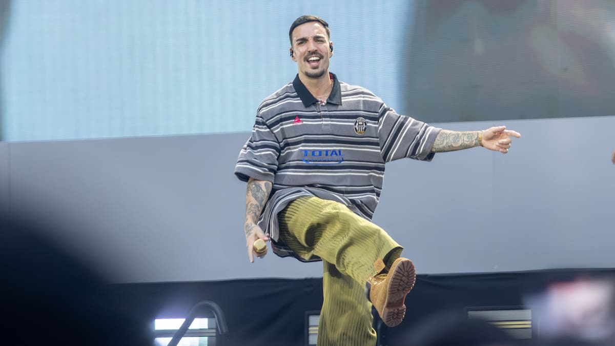Crónica: Rels B hace historia en el Metropolitano con un estadio rendido al rey del sonido urbano
