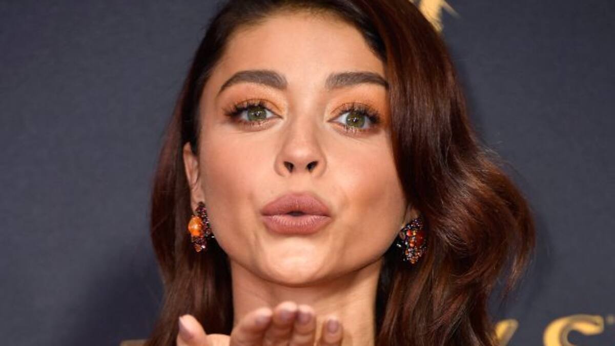 Sarah Hayland y Ariel Winter se buscan modelitos complicados para los Emmy Awards