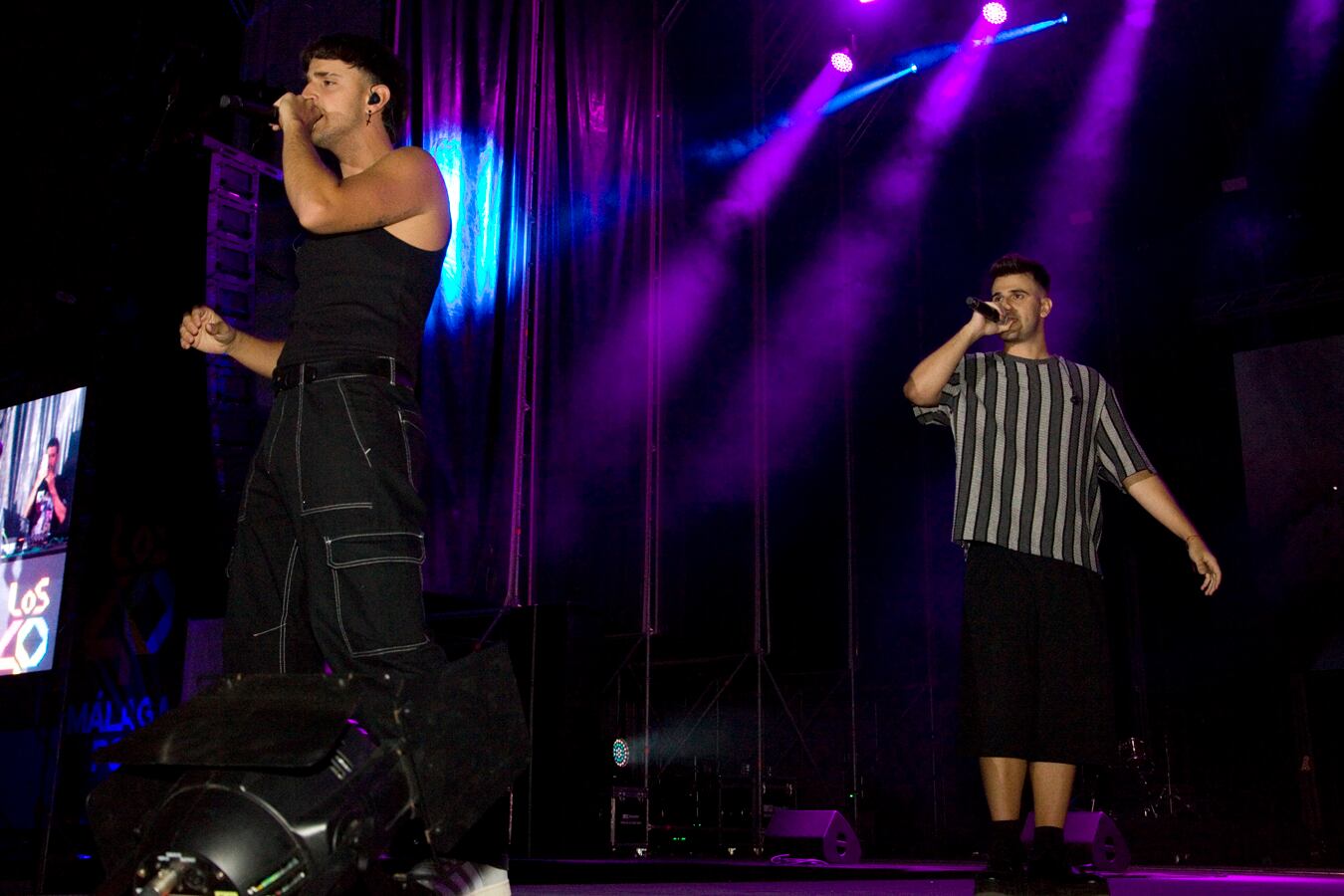 Pedimos en la 'Fuente de los deseos' a Adexe y Nau y se presentaron a LOS40 Pop Málaga.