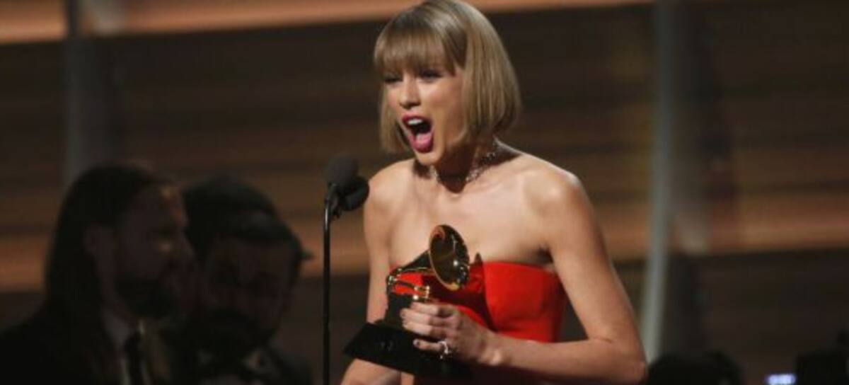 Taylor SWift @ Grammys 2016