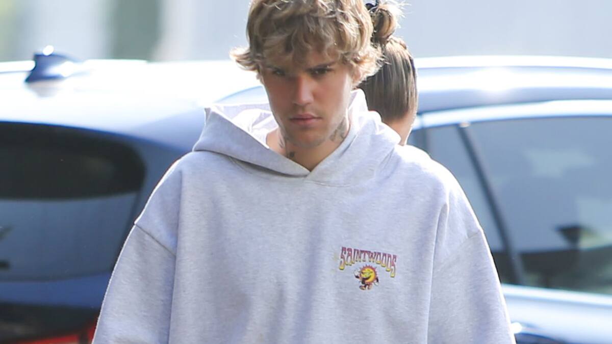 Comparan el nuevo disco de Justin Bieber con una leyenda de la música