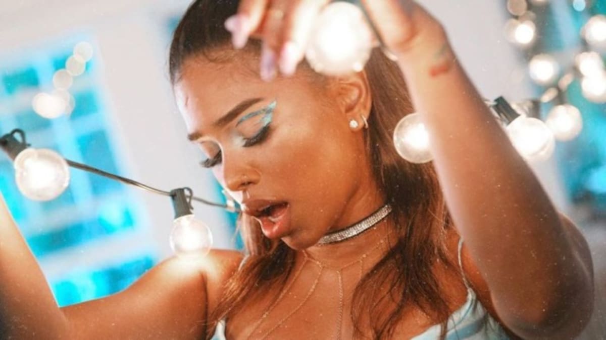 Elisama estrena "4 AM"