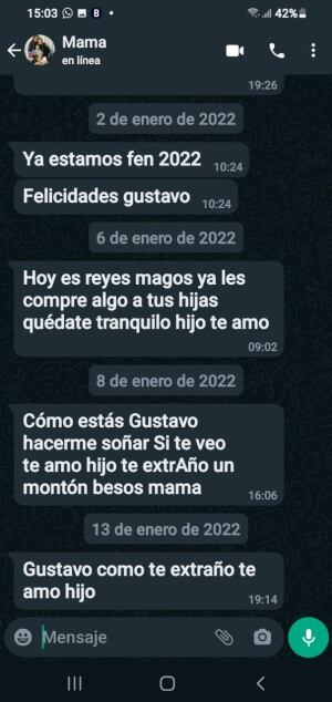 Mujer le sigue escribiendo por Whatsapp a su hijo fallecido