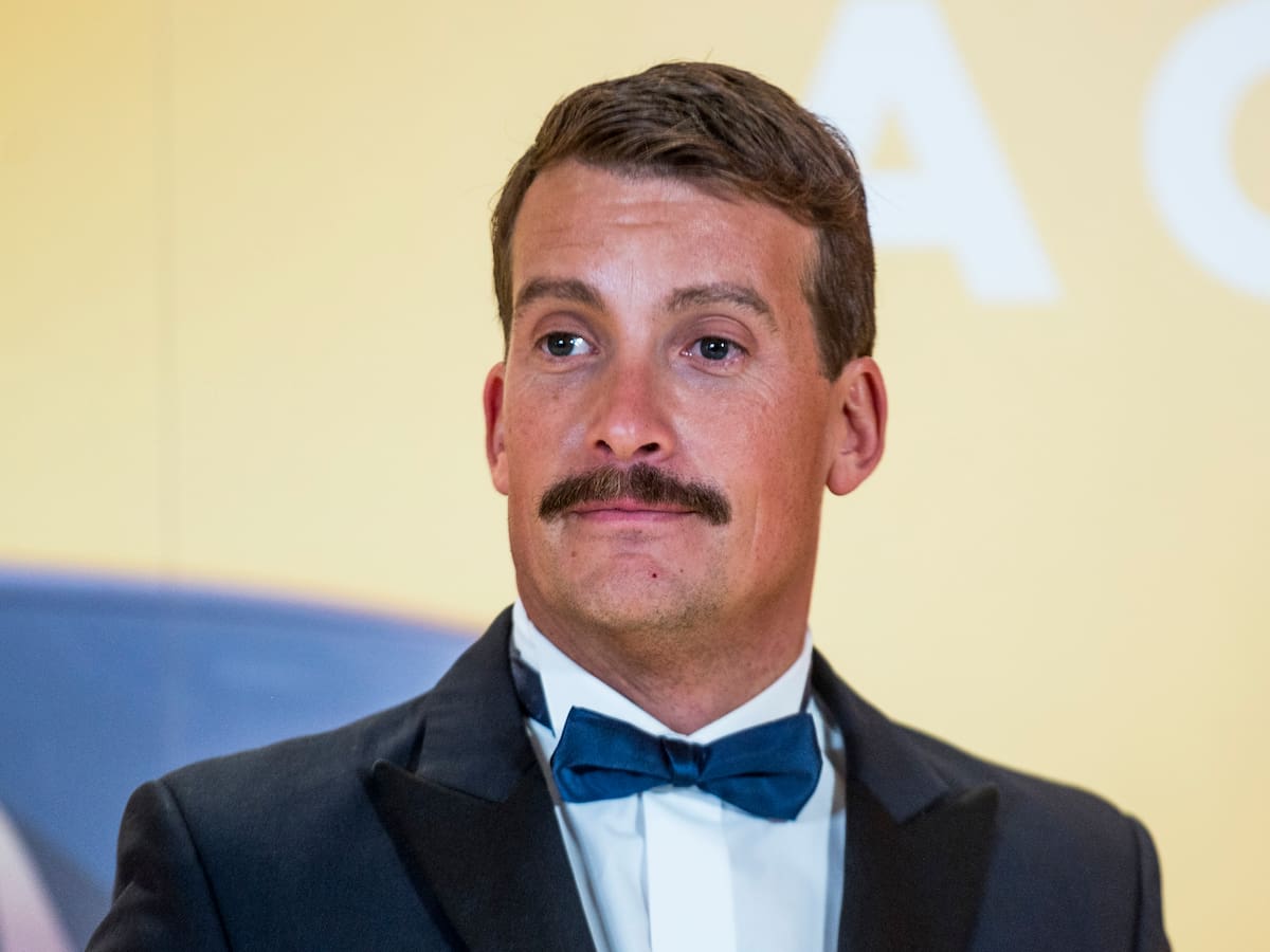 Grison confirmó en 'La Revuelta' que se ha casado: así es Raquel, su mujer y madre de sus dos hijos