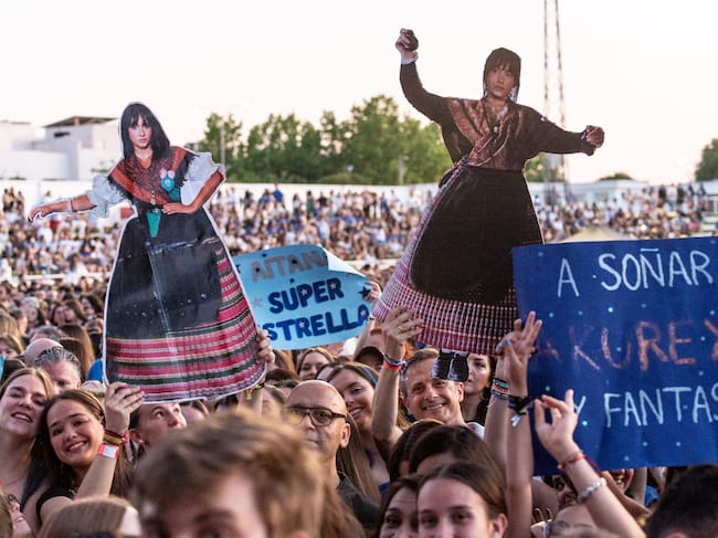 Fans de Aitana en el concierto de Albacete