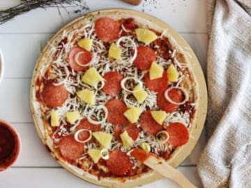 ¿Pizza con piña? Esta es la reacción de un italiano