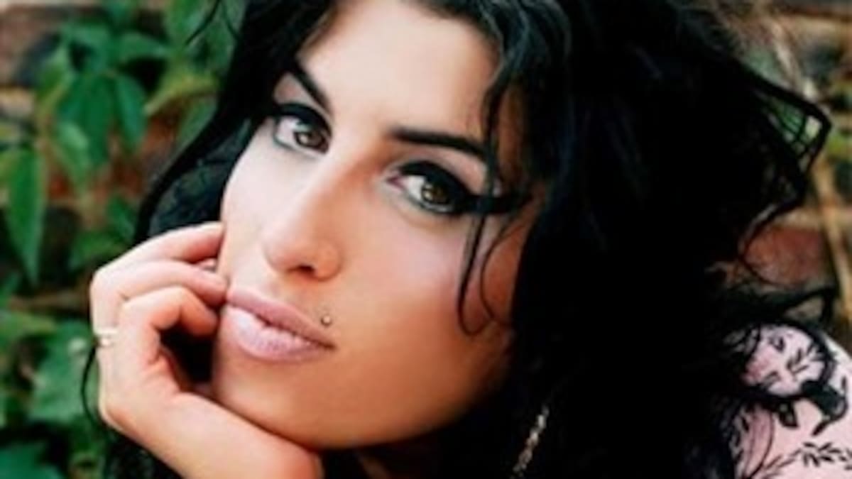 Amy Winehouse y David Bisbal encabezan las novedades de la semana
