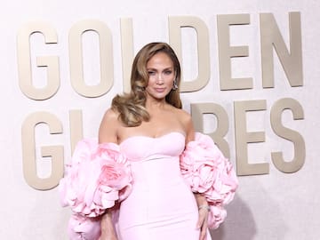 Jennifer Lopez y Brie Larson protagonizan uno de los momentos más emotivos de los Globos de Oro 2024 y no precisamente sobre el escenario